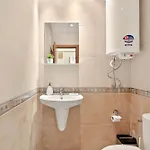 Apartmán Danili нов двустаен с басейн и паркомясто в гр