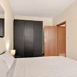 Apartmán Danili нов двустаен с басейн и паркомясто в гр