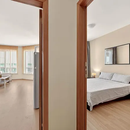 Danili нов двустаен с басейн и паркомясто в гр Apartmán Bjala