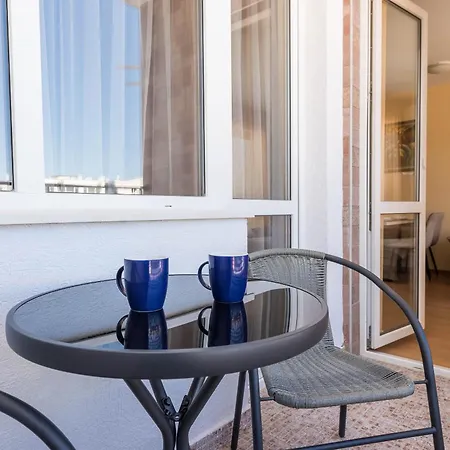 Apartament Danili нов двустаен с басейн и паркомясто в гр Bjała